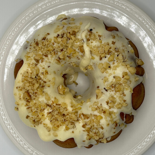 Rosca de banano gde con cream cheese frosting y nueces